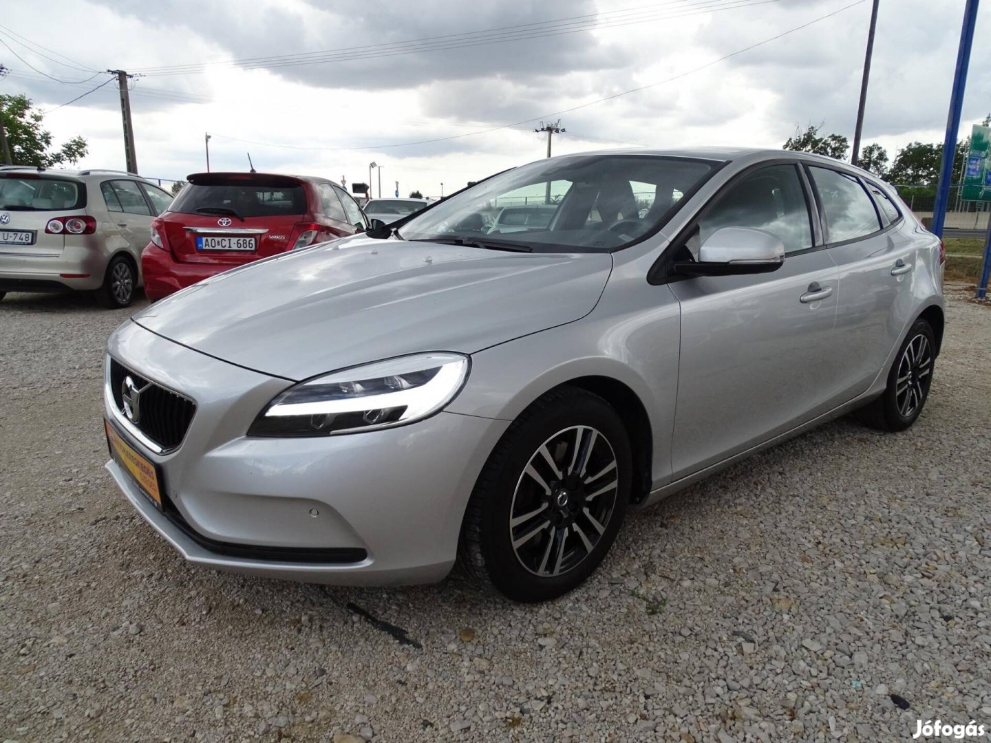 Volvo V40 1.5 [T2] Momentum Geartronic Csere-BE...